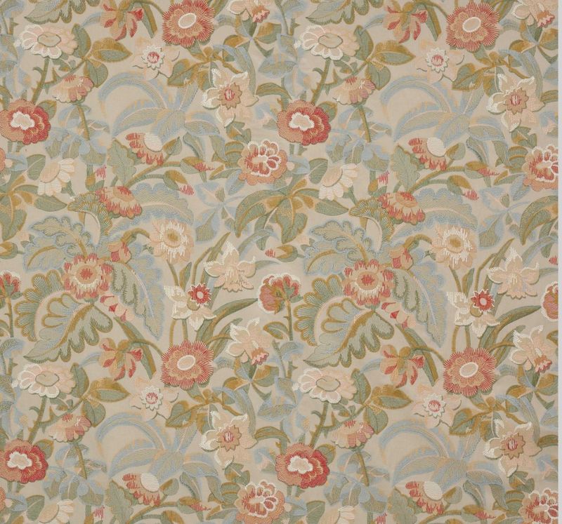 Gripsholm stol trukket i Tapestru Flowers F4666-02  fra Colefax&Fowler