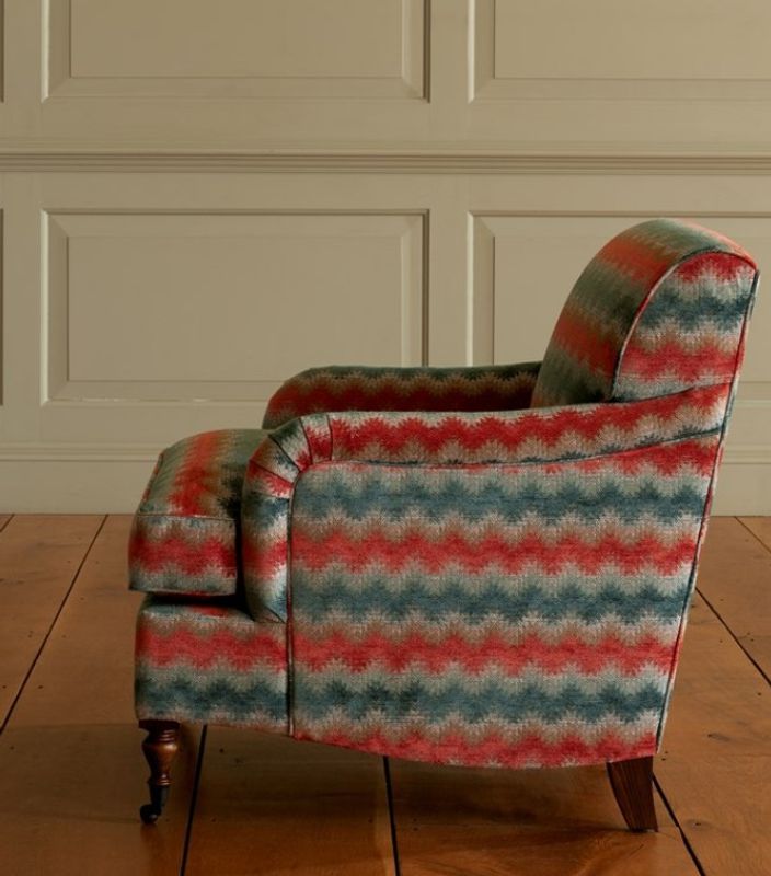 Gripsholm stol trukket i stoffet Erin F 4642-01 Red/Teal
