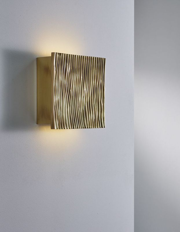 Howgate Linear Wall Box Code: WA0232.BR vegglampe